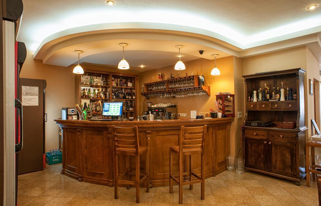 Pension La Fontana Baia Mare Extérieur photo