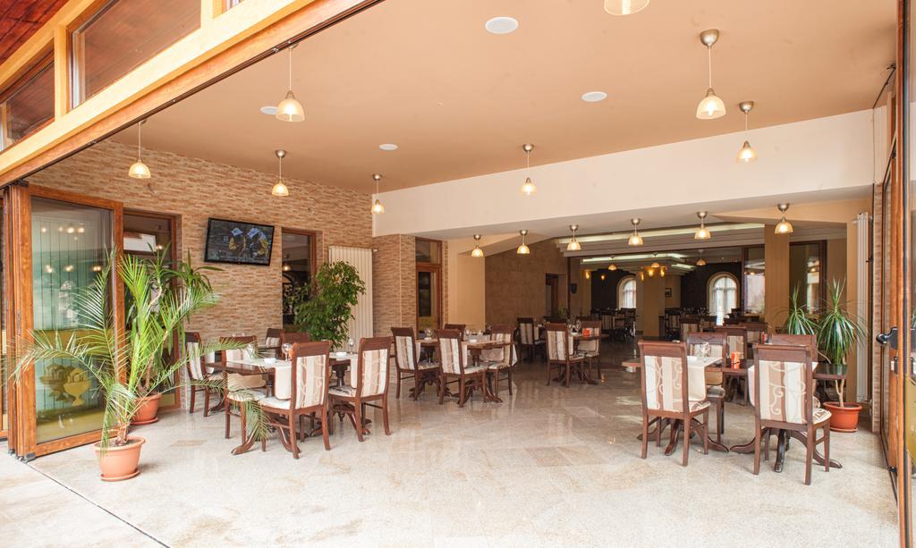 Pension La Fontana Baia Mare Extérieur photo