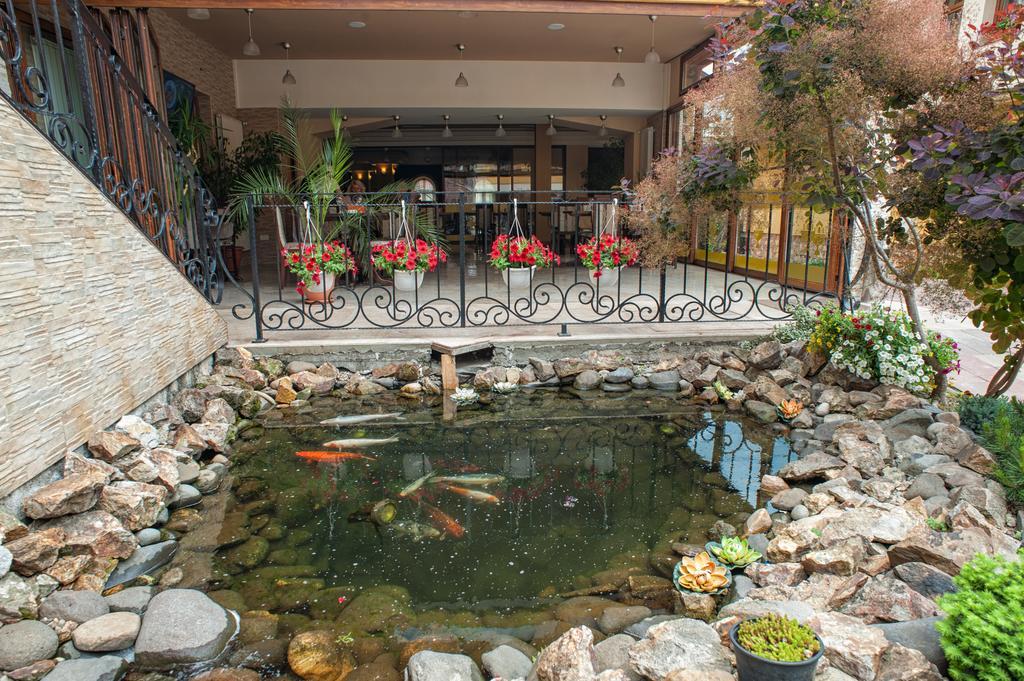 Pension La Fontana Baia Mare Extérieur photo