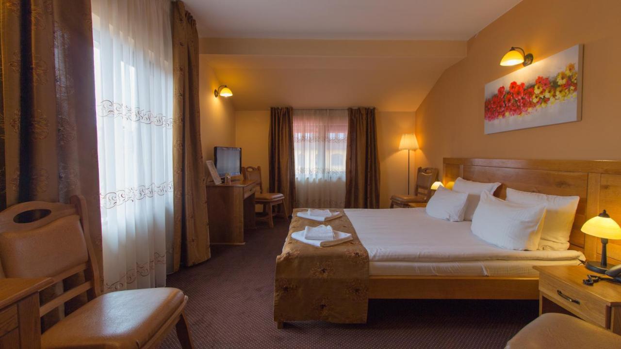 Pension La Fontana Baia Mare Extérieur photo