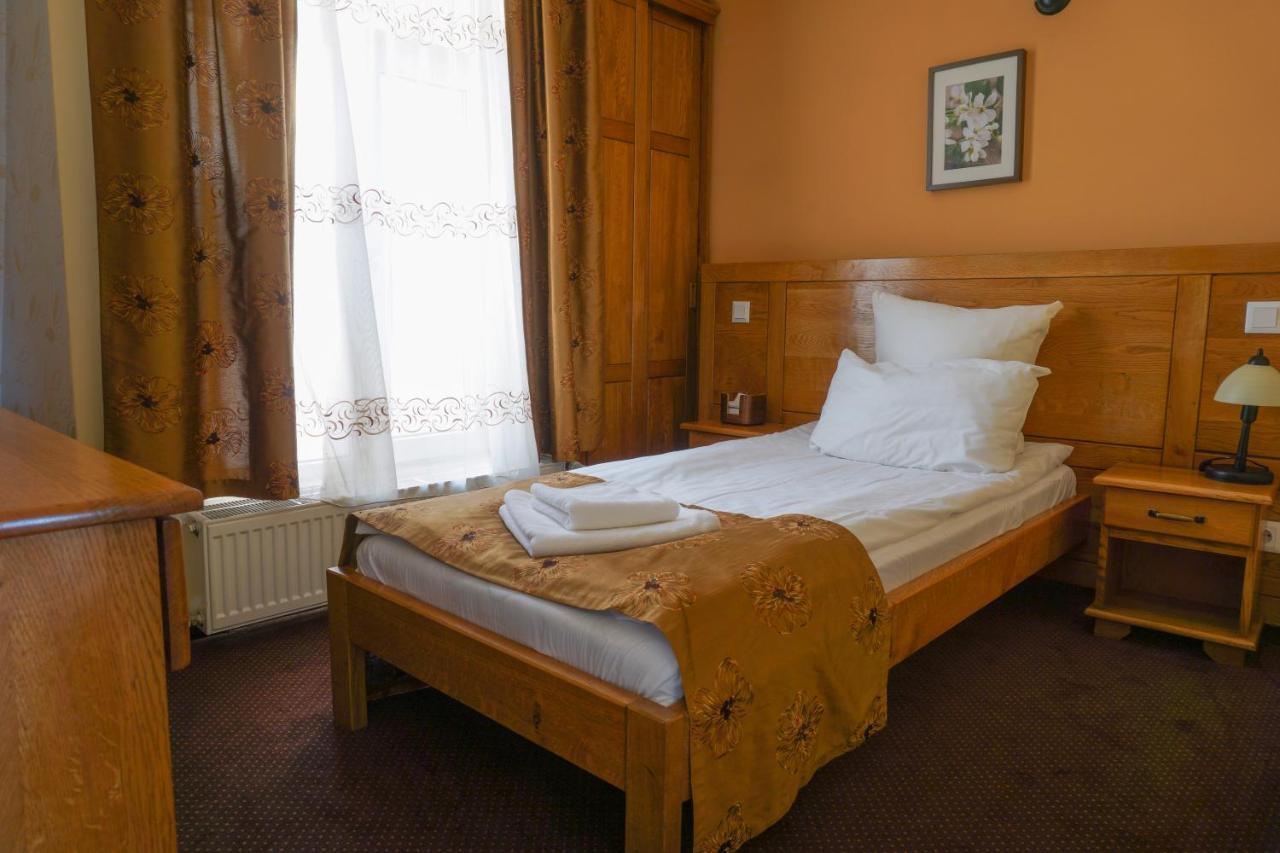 Pension La Fontana Baia Mare Extérieur photo